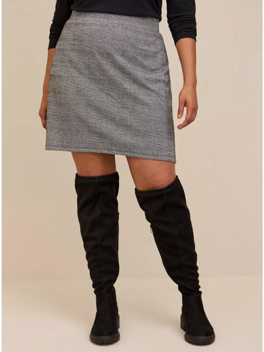 Torrid Black White Herringbone Mini Studio Knit High Waist Skirt Preppy Academia - Picture 2 of 12